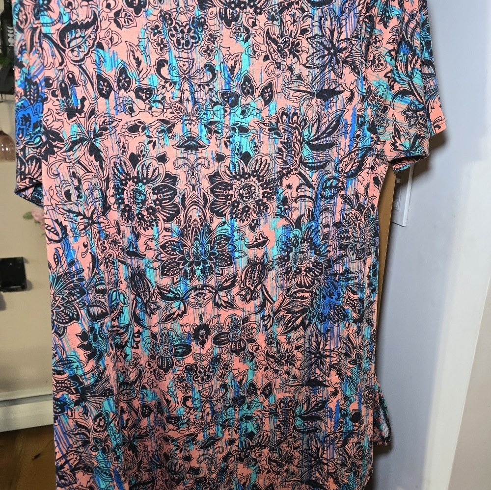 Tunic - Picture 2 of 5